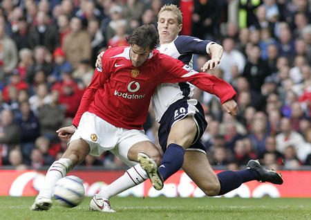 他甚至與隊 他甚至與隊